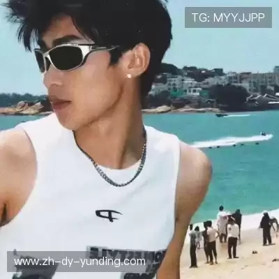 郜崧蒙